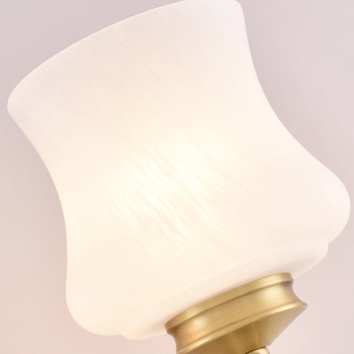 Skørter | 1/2-head Wall Mount Lighting Vintage Style Bell Shade White Glass Wall Lamp in Brass for the Living Room