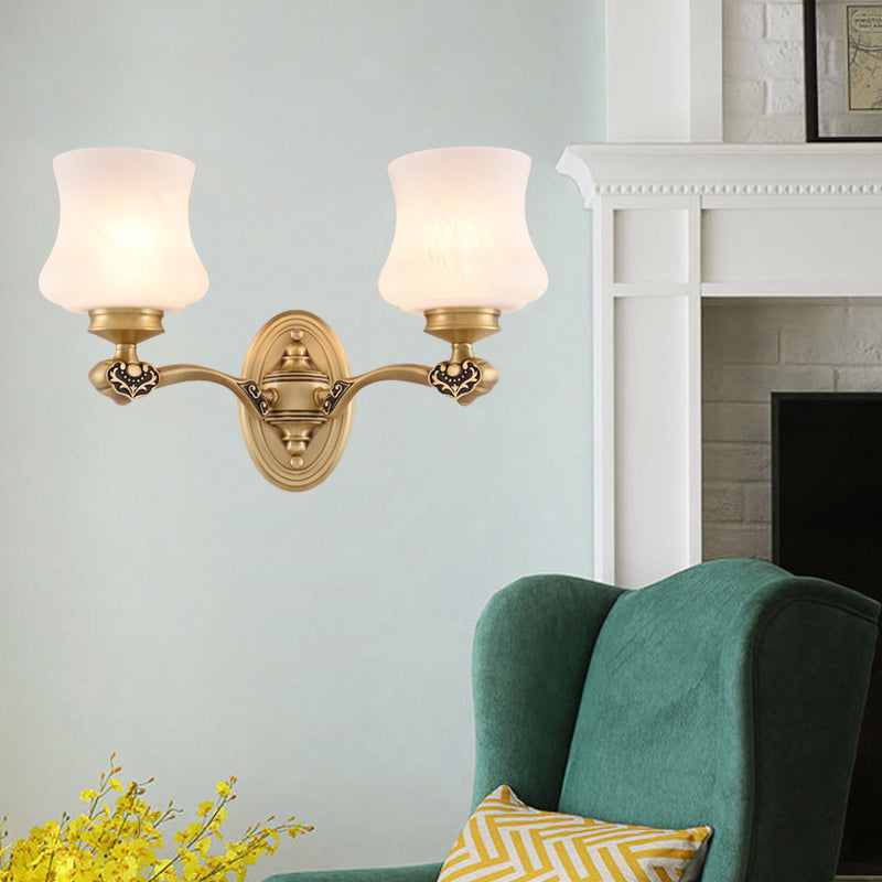 Skørter | 1/2-head Wall Mount Lighting Vintage Style Bell Shade White Glass Wall Lamp in Brass for the Living Room