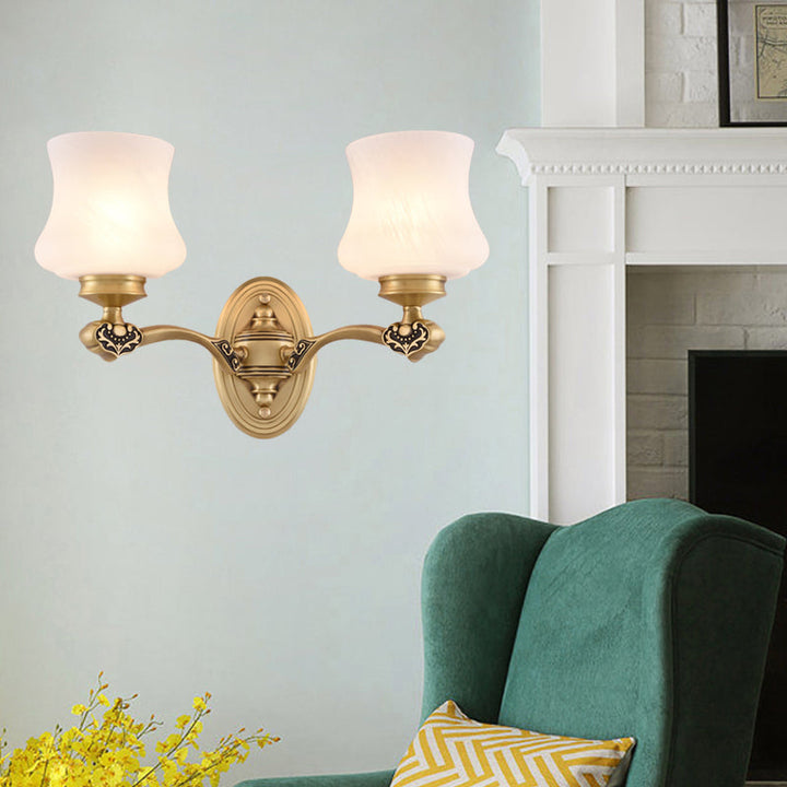 Skørter | 1/2-head Wall Mount Lighting Vintage Style Bell Shade White Glass Wall Lamp in Brass for the Living Room