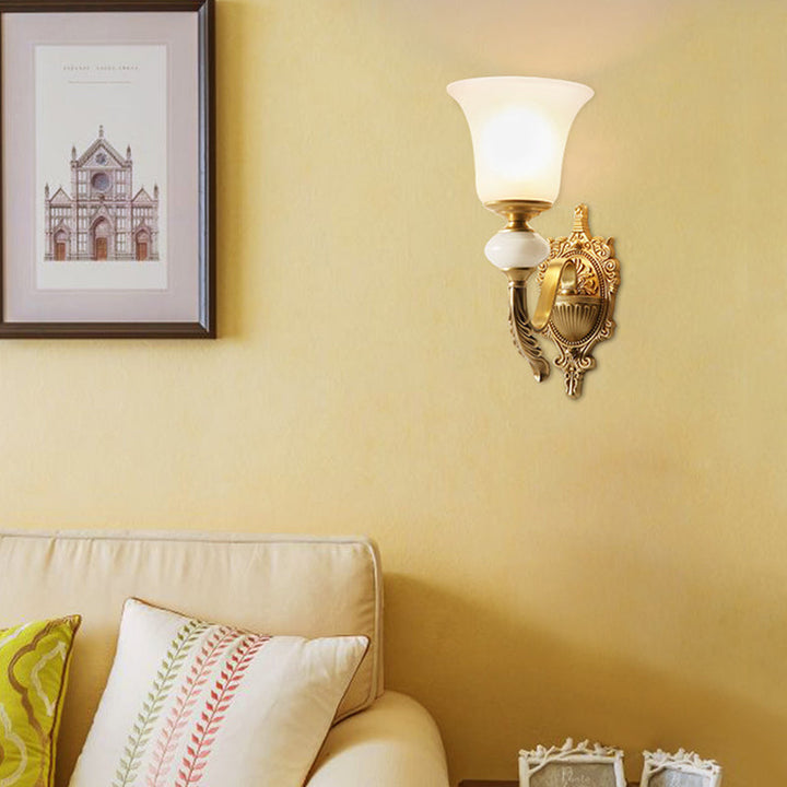 Skørter | Classic Style Bell Wall Lighting Fixture 1 Bulb Frosted Glass Wall Mounted Lamp in Brass for Staircase