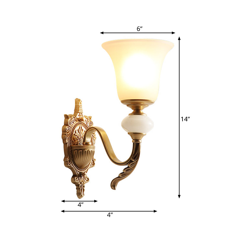Skørter | Classic Style Bell Wall Lighting Fixture 1 Bulb Frosted Glass Wall Mounted Lamp in Brass for Staircase