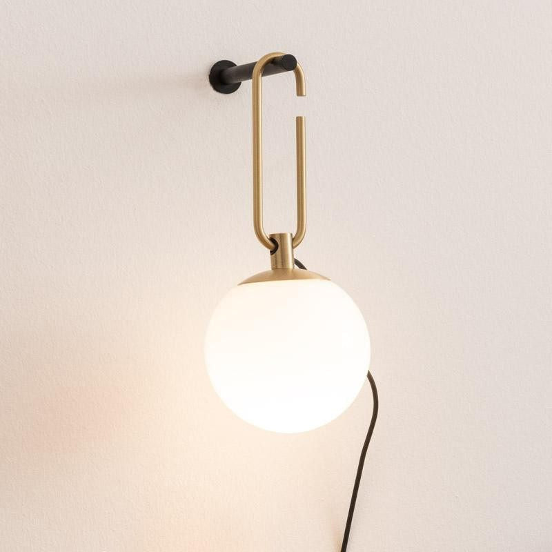 Skørter | Global Matte White Glass Wall Lamp Simple 1 Bulb Black and Gold Wall Lamp