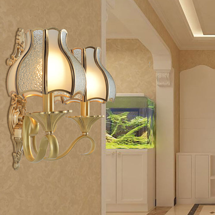 Skørter | 1/2 Frame Metal Wall Lamp Traditional Brass Curved Living Room Wall Light Fixture