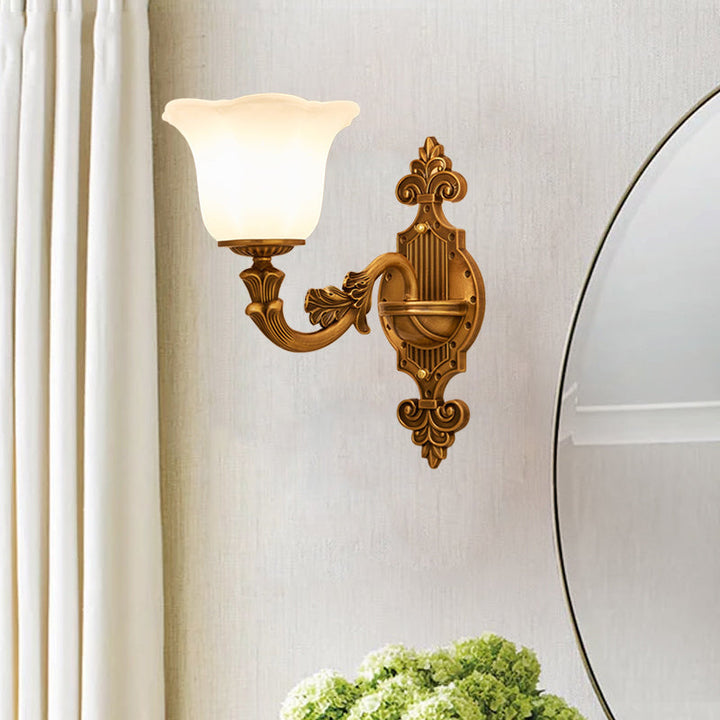 Skørter | Traditional Bell Shade Wall Light 1/2-Light Frosted Glass Wall Light in Brass for Hallway