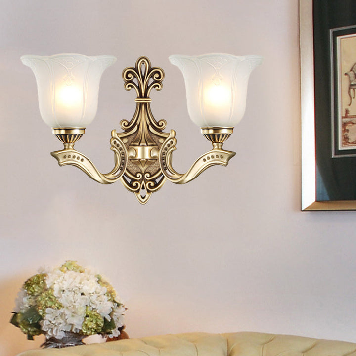 Skørter | Metal Brass Wall Mount Lamp Engraved 1/2-Light Classic Stylish Wall Light with Opal Glass Petal Shade