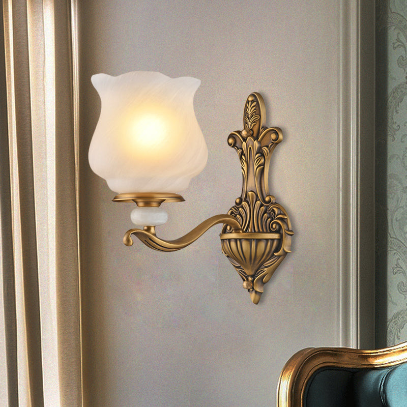 Skørter | 1/2-head wall lamp lighting traditional style petal shade frosted glass wall-mounted lamp in brass