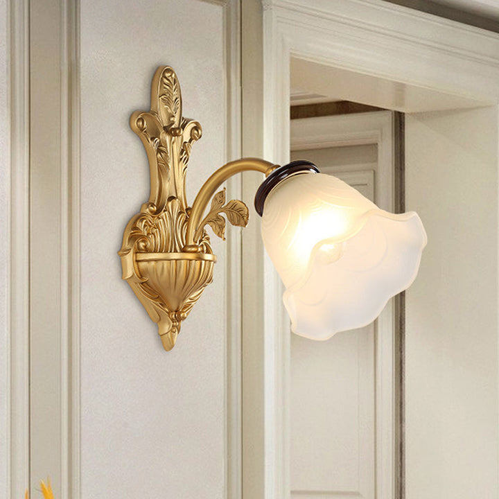 Skørter | Milk Glass Bell Wall Light Vintage Stylish 1/2-Head Hall Wall Mounted Lamp in Brass