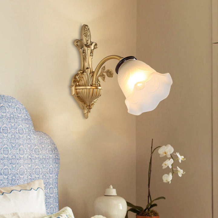 Skørter | Milk Glass Bell Wall Light Vintage Stylish 1/2-Head Hall Wall Mounted Lamp in Brass