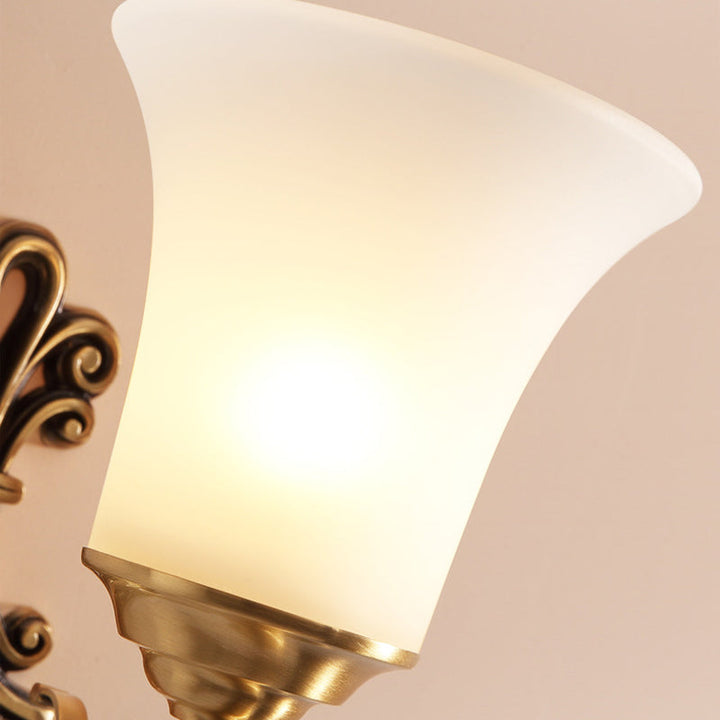 Skørter | White Glass Bell Wall Lamp Light Vintage Style 1/2-Cup Bedroom Brass Finish Wall Lighting with Clear Crystal Accent