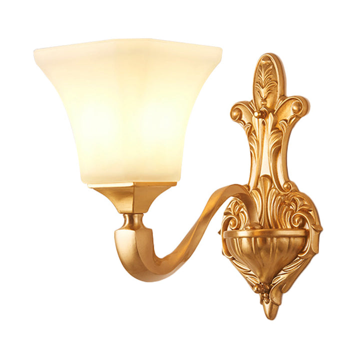 Skørter | 1/2-Pear Wall Lights Fixture Traditional Style Bell Shade Matte Glass Wall Mount Light in Brass