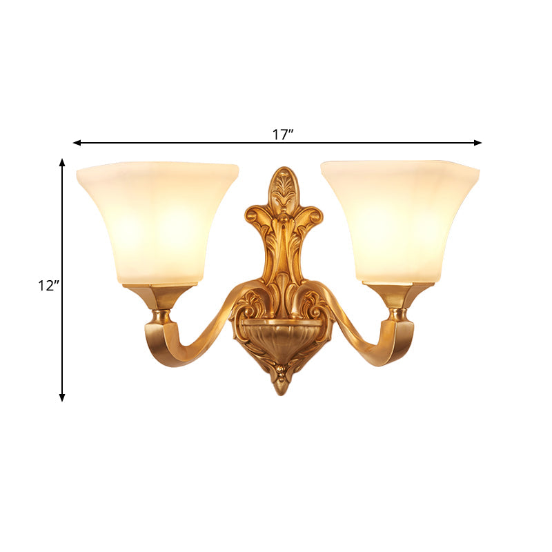 Skørter | 1/2-Pear Wall Lights Fixture Traditional Style Bell Shade Matte Glass Wall Mount Light in Brass