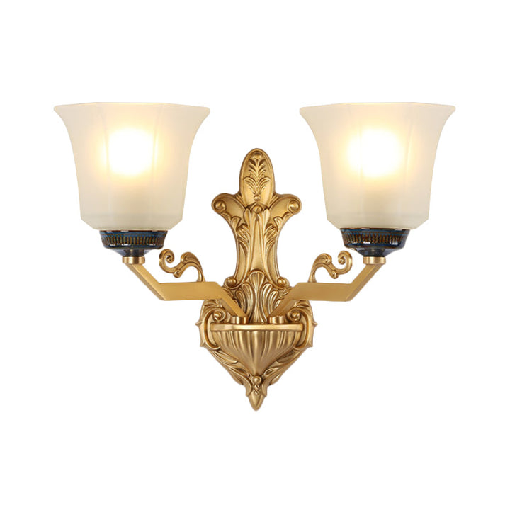 Skørter | 1/2-Light Wall Lamp with Expanding Shade Opal Glass Vintage Style Bed Lamp Wall Fixture in Brass