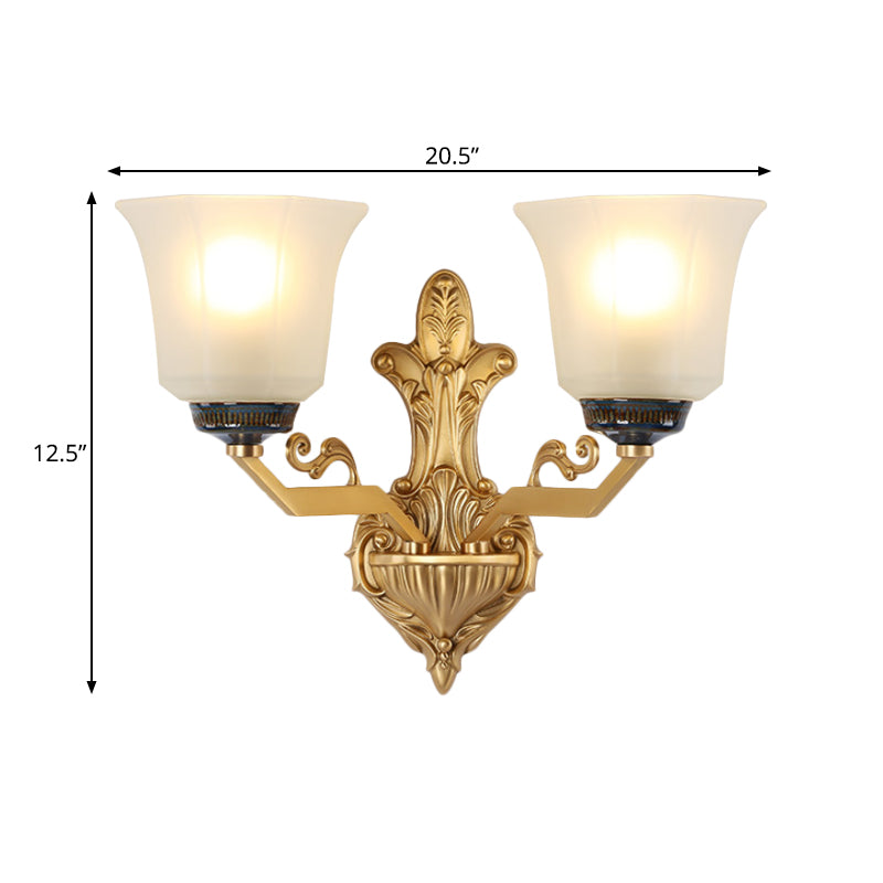 Skørter | 1/2-Light Wall Lamp with Expanding Shade Opal Glass Vintage Style Bed Lamp Wall Fixture in Brass