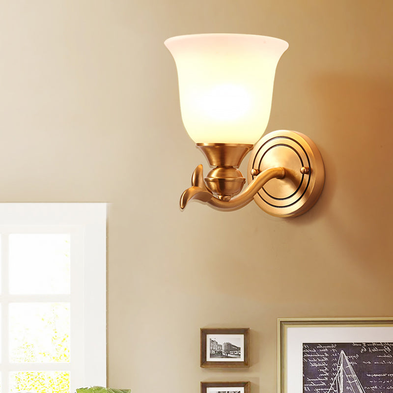 Skørter | Brass-Finish 1/2-Head Wall Lamp Modern Stylish White Glass Flared Shade Wall Lighting Fixture for Bedroom