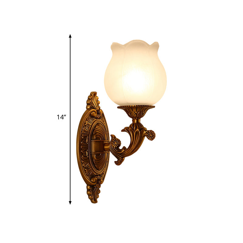 Skørter | Petal Milk Glass Wall Lamp Traditional Stylish 1 Energy Saving Bulb Bedroom Wall Mount Light in Gold