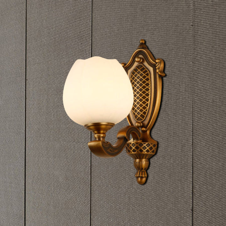 Skørter | Bowl White Glass Wall Lamp Vintage Style 1/2-Cup Bedroom Wall Sconces Light in Brass