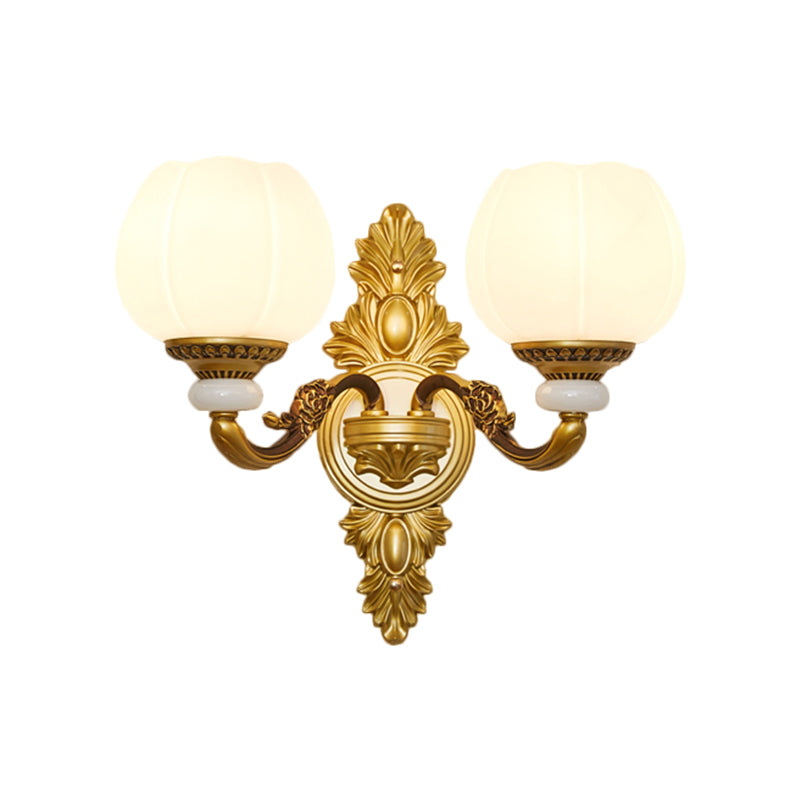 Skørter | Vintage Style Globe Wall Lamp Sconce 1/2-Light Milk Glass and Metal Wall Lamp in Gold for Corridor
