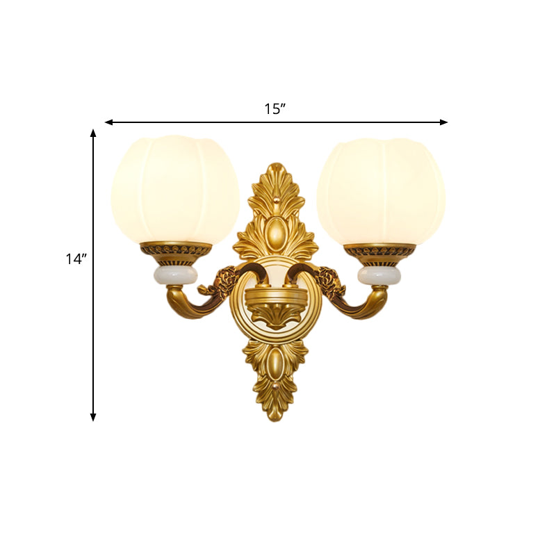Skørter | Vintage Style Globe Wall Lamp Sconce 1/2-Light Milk Glass and Metal Wall Lamp in Gold for Corridor