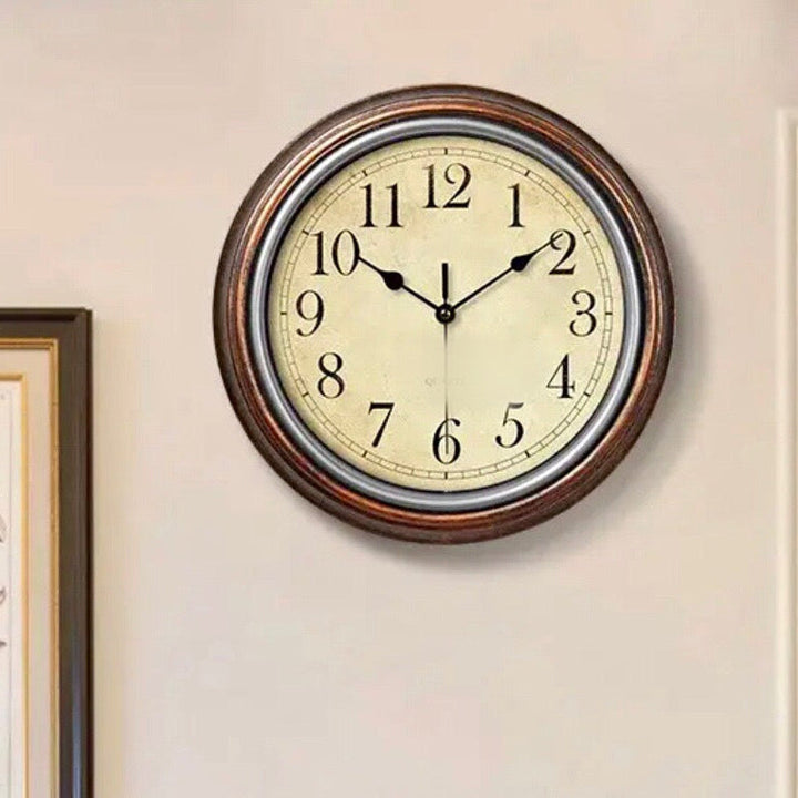 Lisslune | Eterna Classic Wall Clock – Timeless Design for a Stylish Home