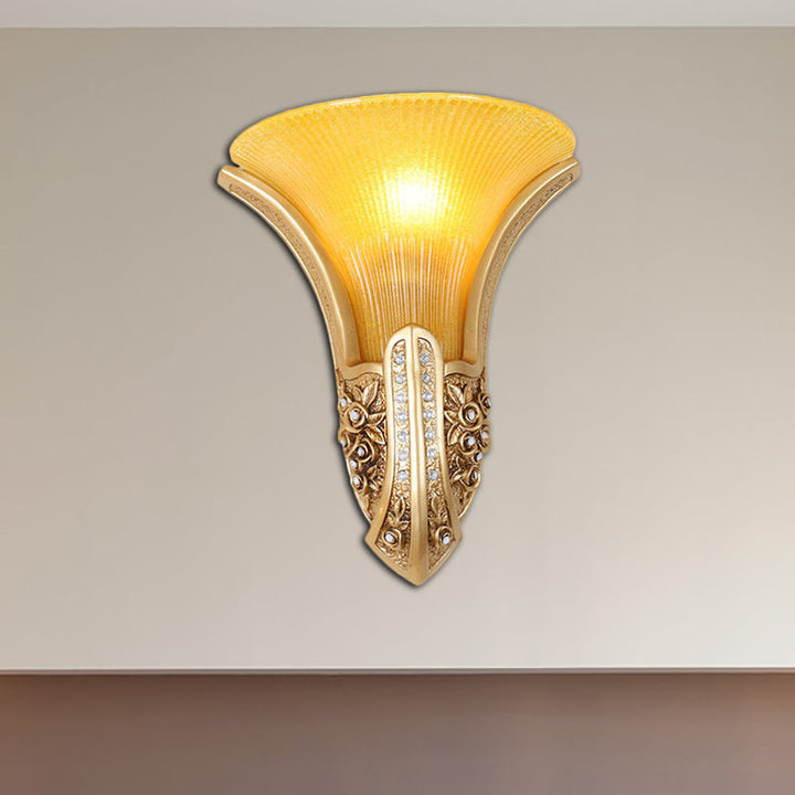 Skørter | Yellow Glass Flower Wall Lamp Modern Style 1 Head Hall Wall Mounted Lamp in Gold