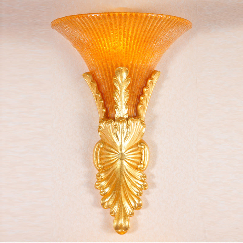 Skørter | Yellow Glass Bell Wall Mounting Lamp Traditional Style 1 Light Hallway Wall Light Lighting in Bronze/Gold