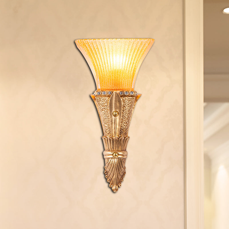 Skørter | Traditional Foldable Wall-Mounted Light 1 Light Orange Glass and Resin Wall Lamp in Gold for Hallway