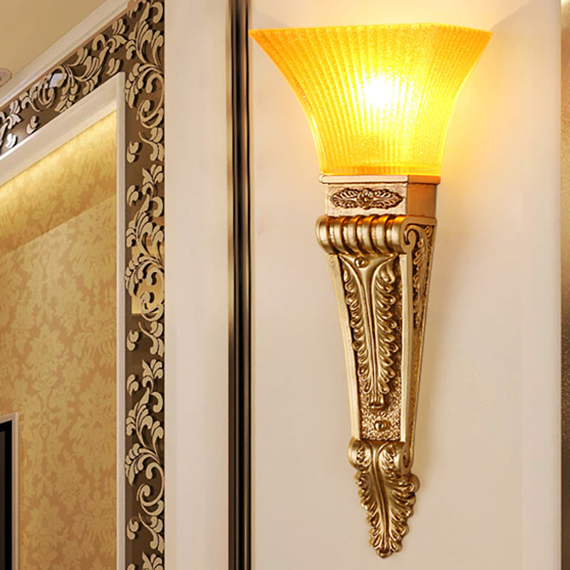 Skørter | Modern Style Bell Wall Light 1 Bulb Yellow Glass and Resin Wall Mounted Lamp in Gold/White for Foyer, 14"/19" B