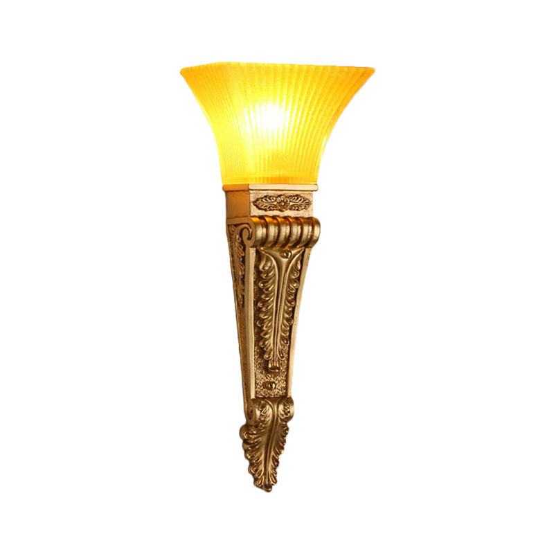 Skørter | Modern Style Bell Wall Light 1 Bulb Yellow Glass and Resin Wall Mounted Lamp in Gold/White for Foyer, 14"/19" B
