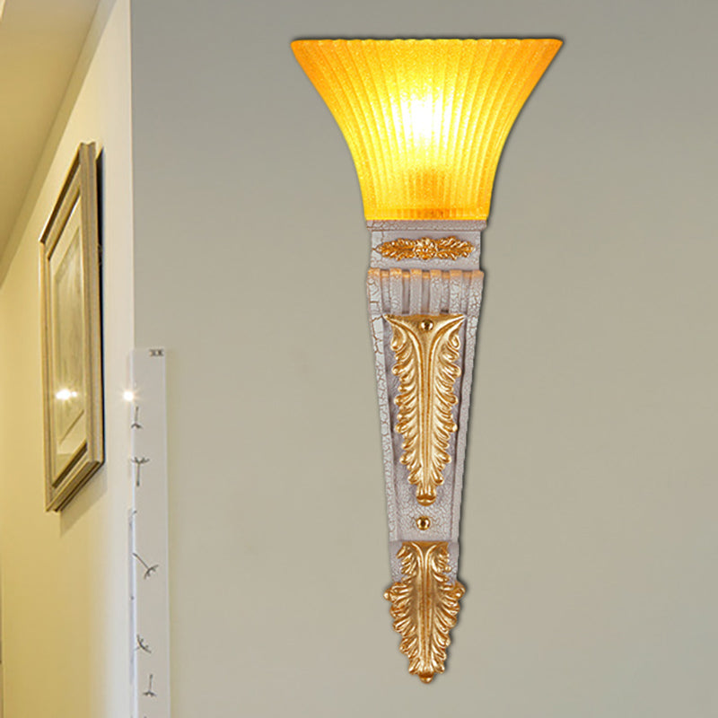 Skørter | Modern Style Bell Wall Light 1 Bulb Yellow Glass and Resin Wall Mounted Lamp in Gold/White for Foyer, 14"/19" B