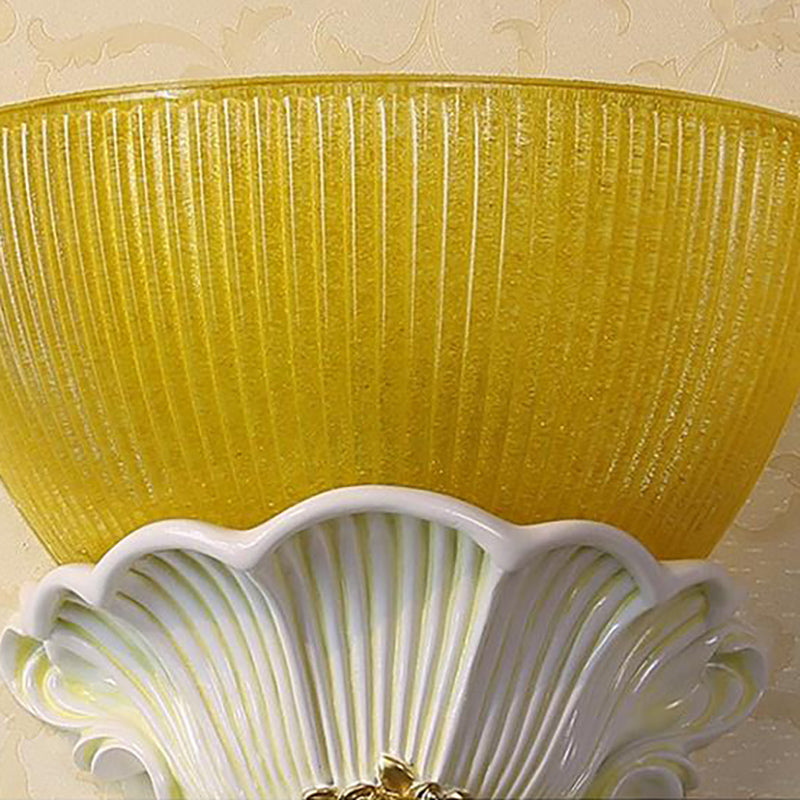 Skørter | Resin Angel Wall Light Modern Style 1 Light Indoor Beige/Gold/White Finish Wall Mounted Light with Yellow Glass Bowl Shade