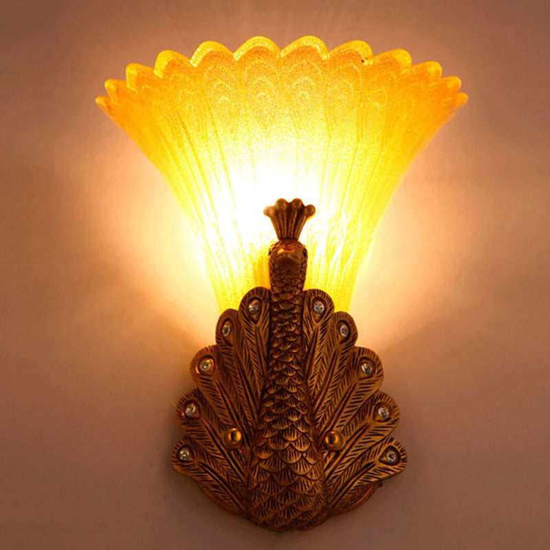 Skørter | 1 Light Peacock Wall Lamp Rustic Style Red/Gold Finish Resin Wall Lamp with Orange Glass Wavy Shade, 9.5"/13" B