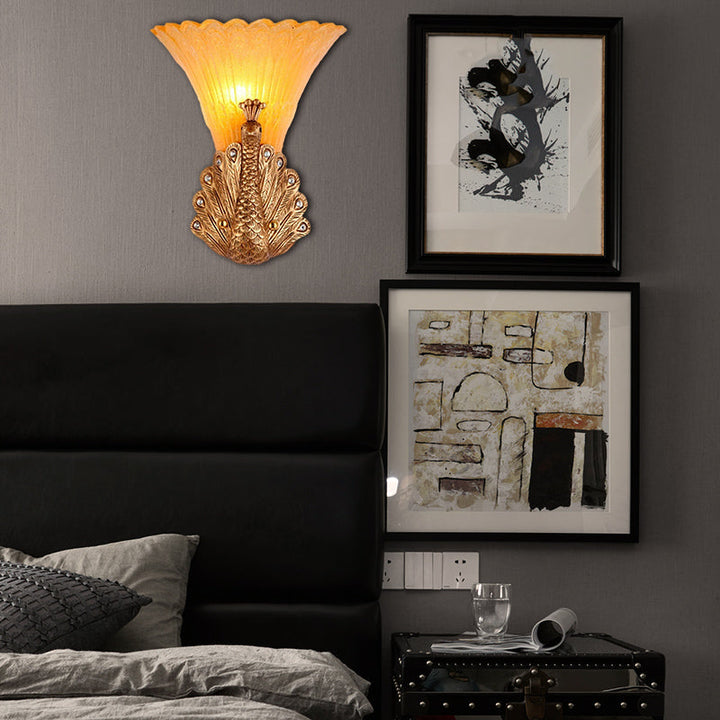 Skørter | 1 Light Peacock Wall Lamp Rustic Style Red/Gold Finish Resin Wall Lamp with Orange Glass Wavy Shade, 9.5"/13" B