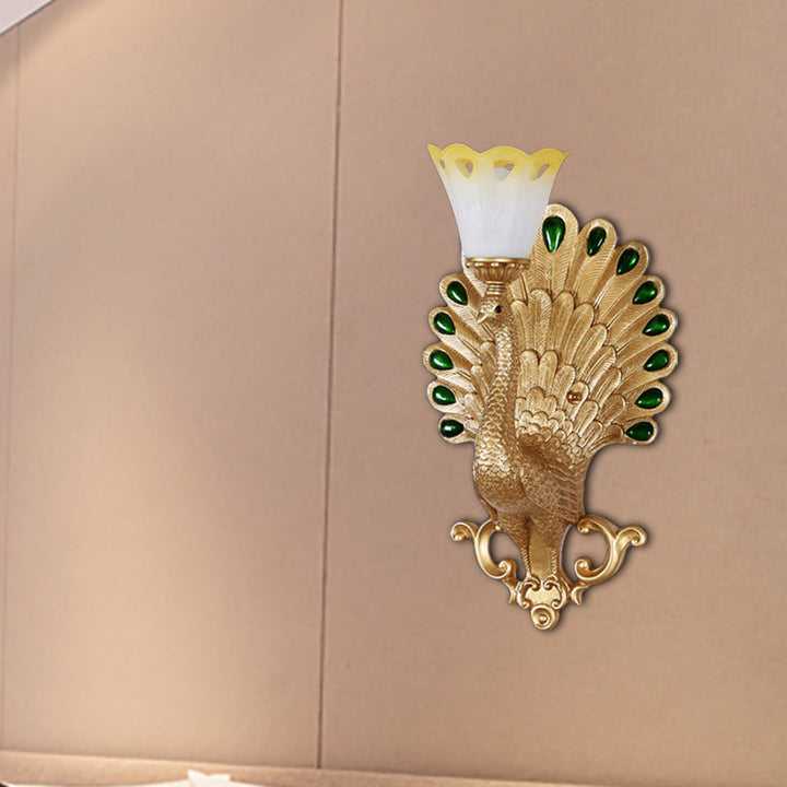 Skørter | Traditional Peacock Wall Lamp Fixture 1 Bulb Resin Wall Lamp with White and Yellow Glass Flower Shade