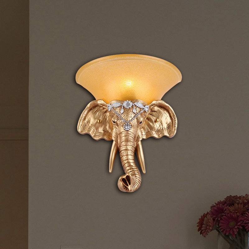 Skørter | 1 Bulb Resin Wall Light Retro Style Golden Elephant Head Bedroom Wall Light with Outspread Yellow Glass Shade