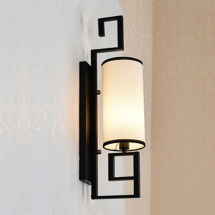 Skørter | 1 Light Wall Lamp Lighting Fixture Classic Cylinder Metal Wall Mounting Lighting in Black/Gold with Fabric Shade