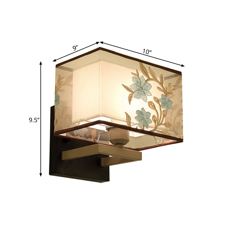 Skørter | White Rectangle Wall Lamp Classic Metal 1 Light Nightstand Wall Light with Floral Pattern