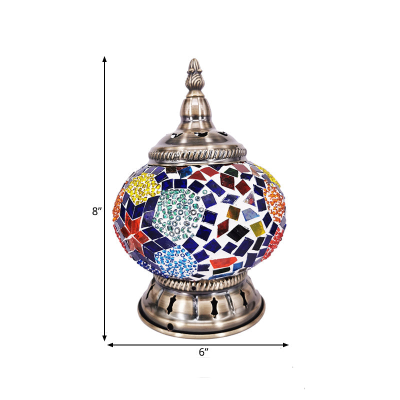Lisslune | Globerra – Complicated globe-colored glass lamp