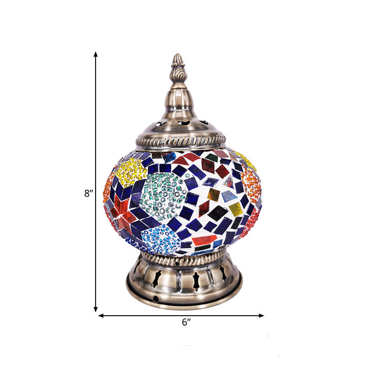 Lisslune | Globerra – Complicated globe-colored glass lamp