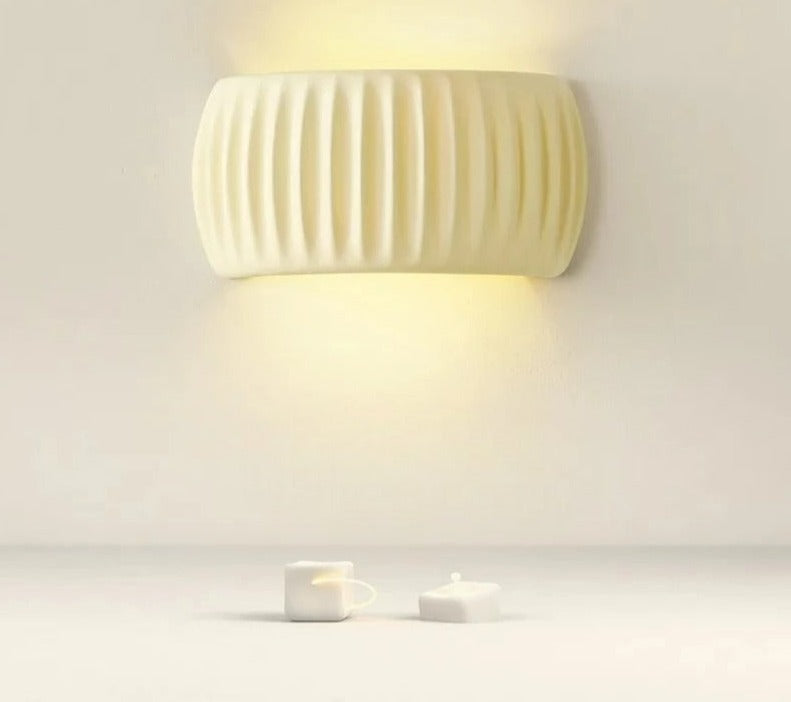 Lisslune | ResinGlow - Artistic Resin Wall Sconce