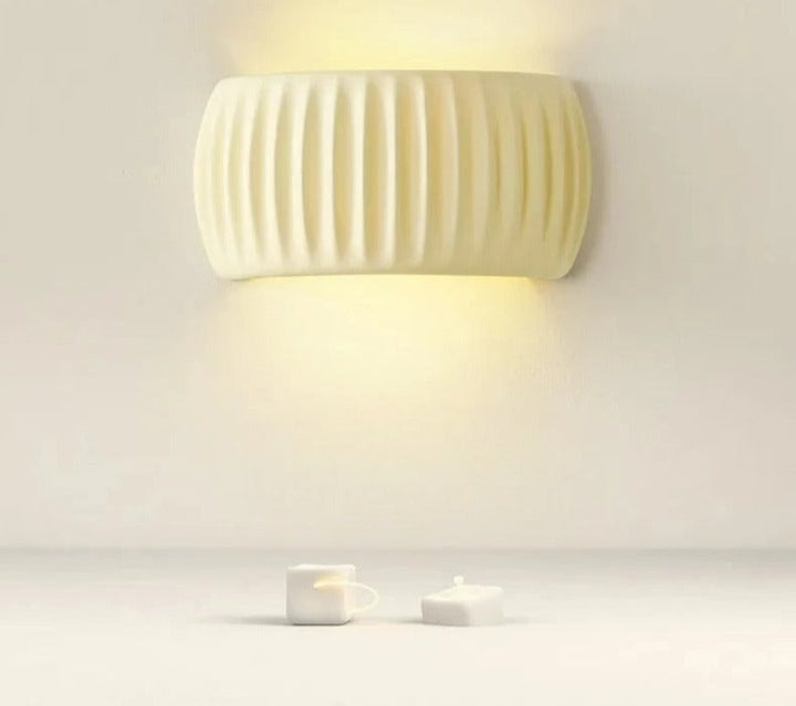Lisslune | ResinGlow - Artistic Resin Wall Sconce