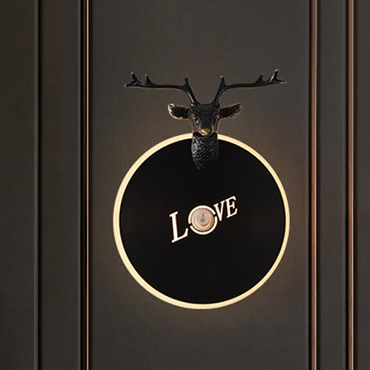Skørter | Round Panel Metal Wall Light Traditional Living Room LED Wall Lamp Lights in Brass/Black with Moose Decoration