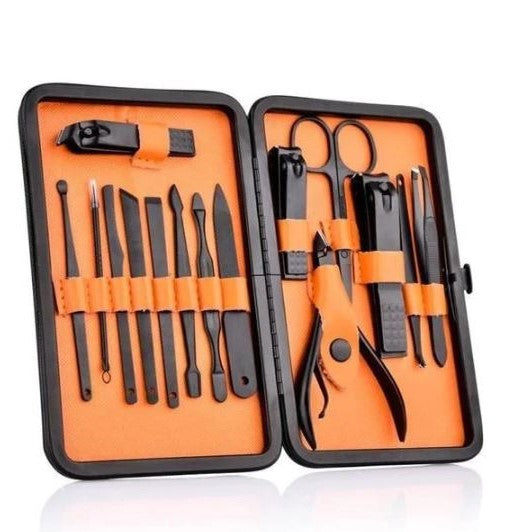 Lisslune | 15-piece professional manicure set with travel case