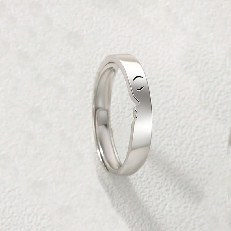 Lisslune | Love at first kiss couple rings