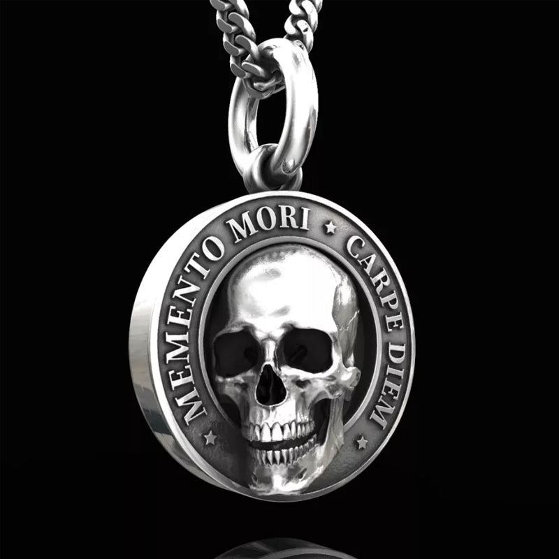 Lisslune | Memento Mori Skull Pendant