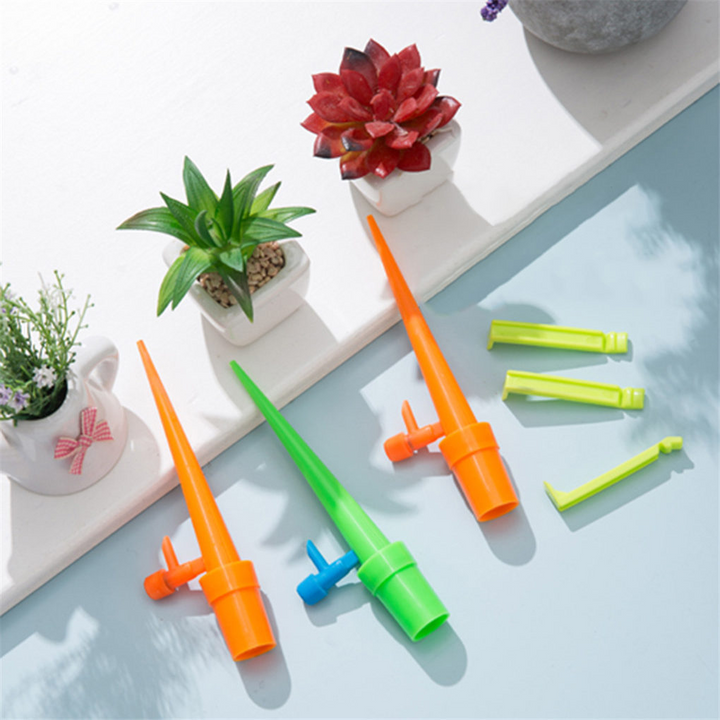 Lisslune | Automatic watering spike for plants – With bottle adapter