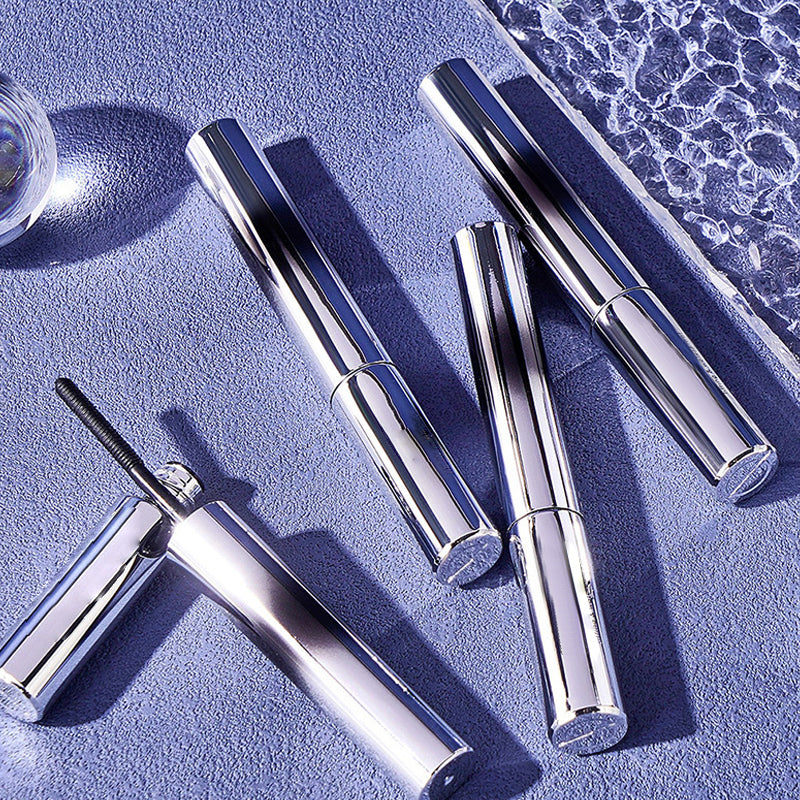 Lisslune | Waterproof and smudge-proof mascara in metal bottle