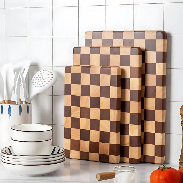 Lisslune | Chess-Inspired Acacia Wood Chopping Board