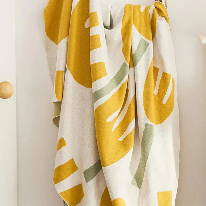 Lisslune | Spring Tulip Floral Knitted Blanket