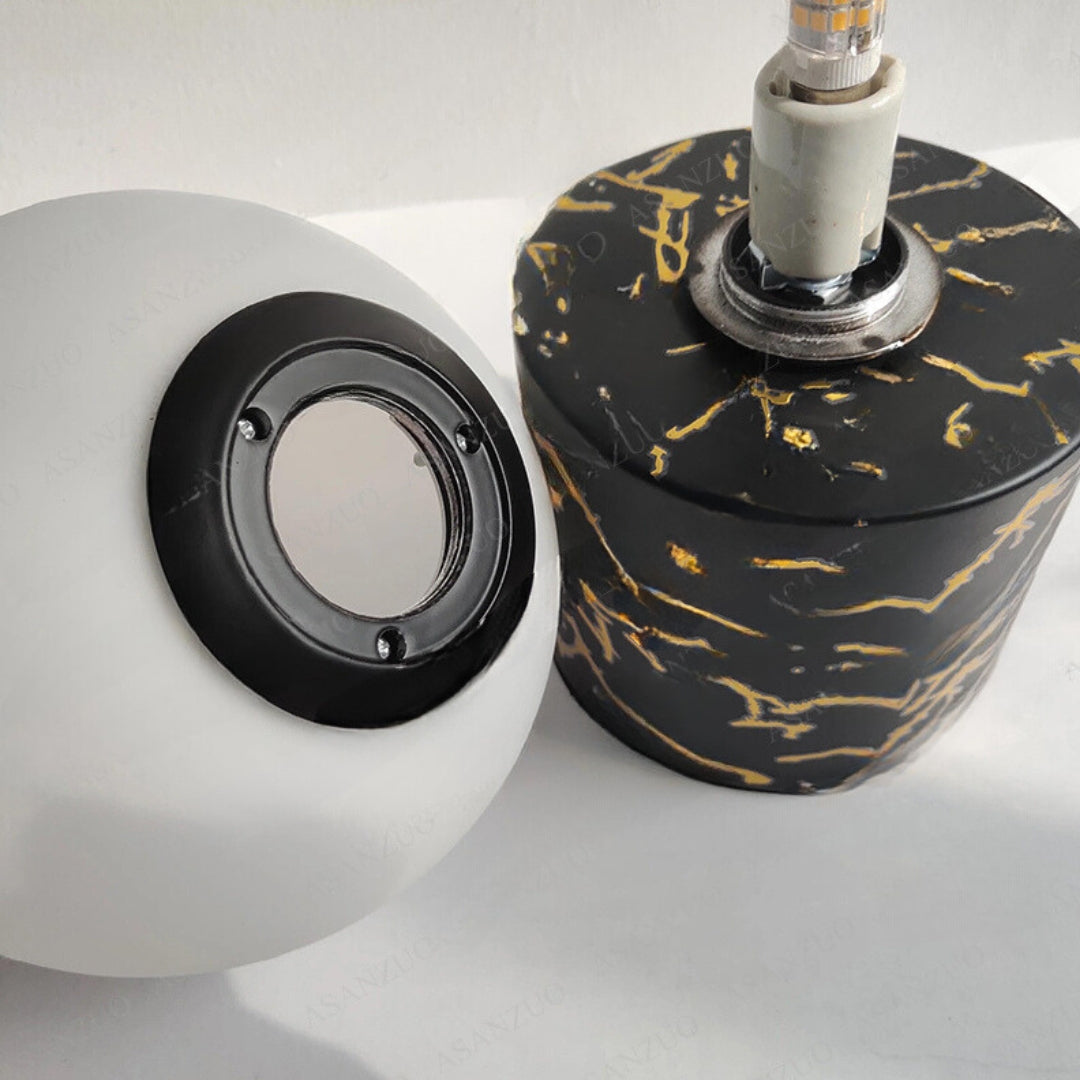 Lisslune | GuldAccenter - Elegant Globe Table Lamp