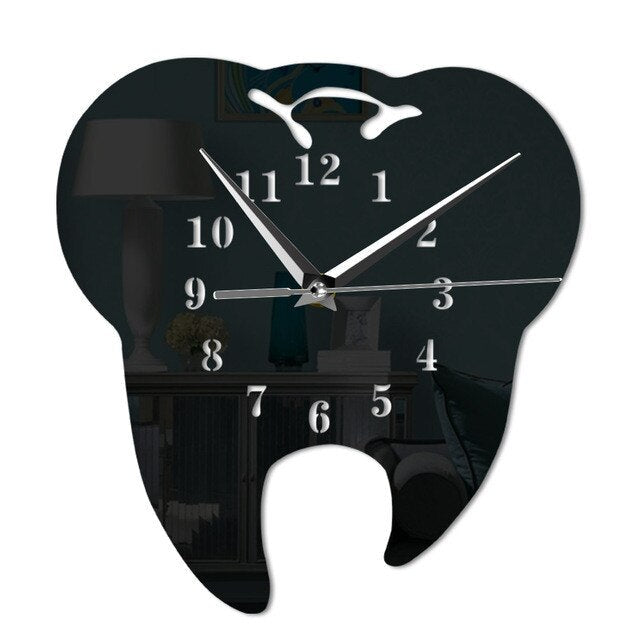 Lisslune | GlowDent - Mirror Wall Clock for Dental Hygiene